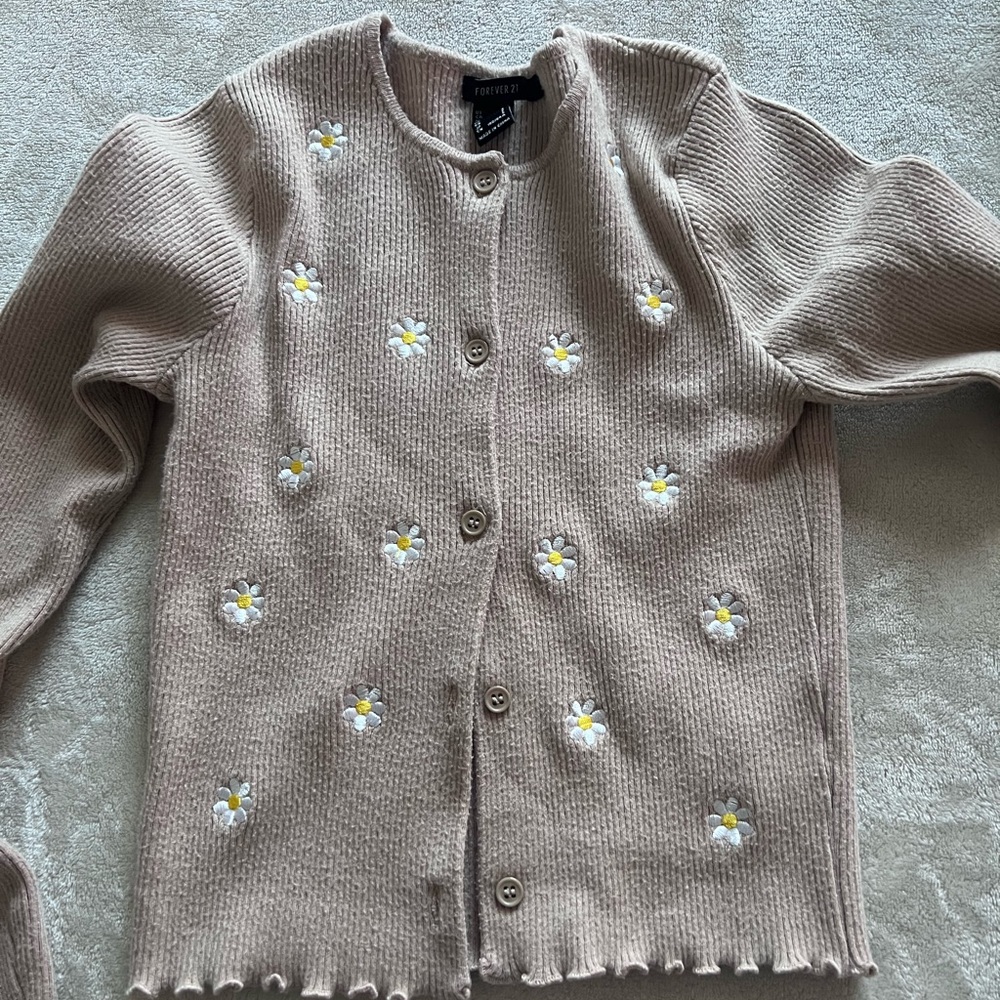 Forever 21 Flower Cardigan Top 💓